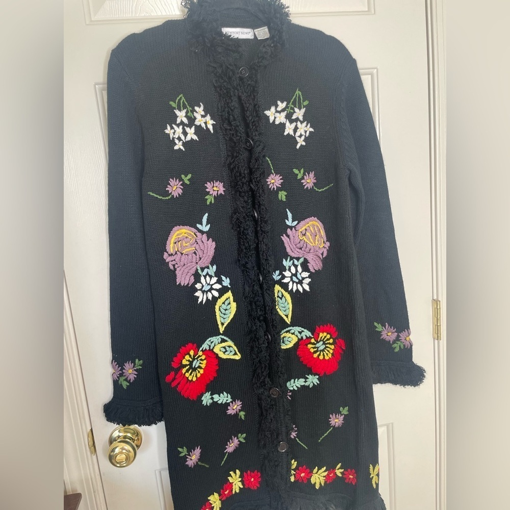 Vintage Newport News Embroidered Floral Button-Up Longline Cardigan | M - Picture 7 of 13